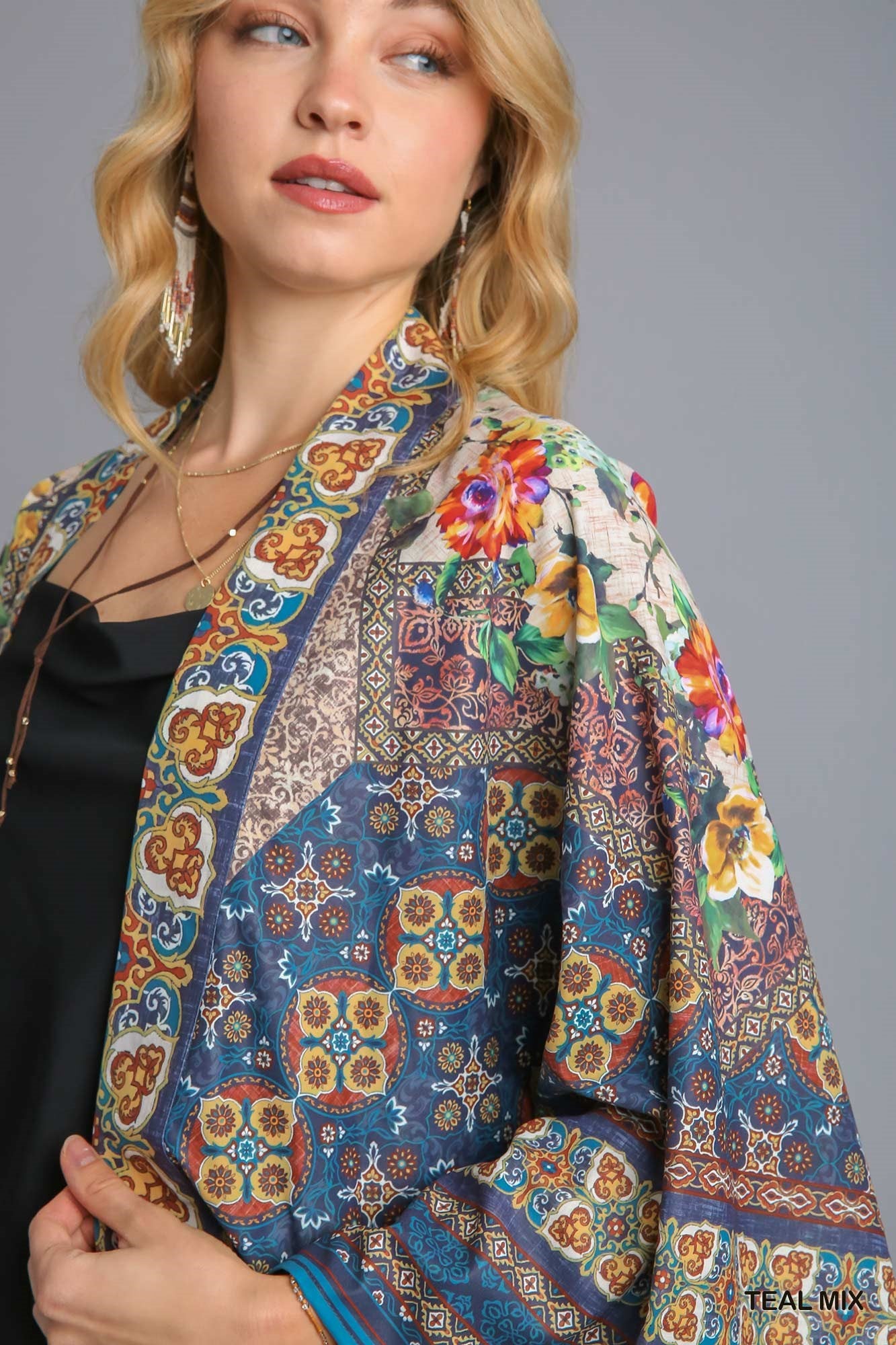 113 | Teal and Cream Bohemian Print Kimono