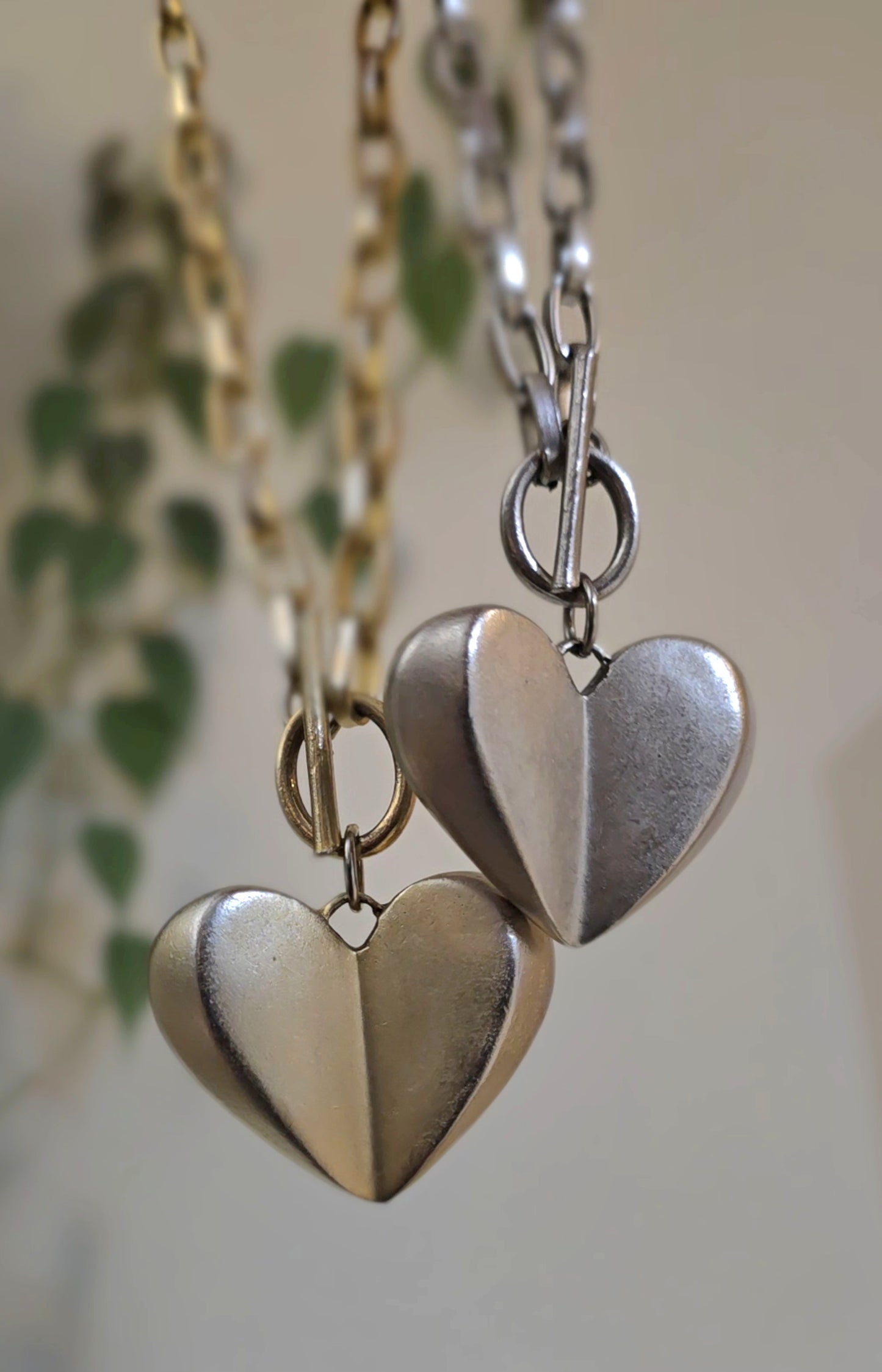 Chunky Chain Heart Pendant Necklace Toggle Closure Women’s Jewelry