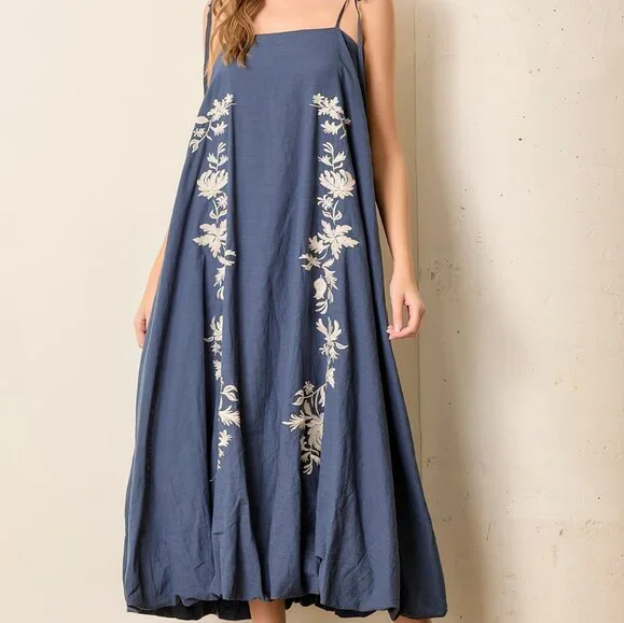 H8 Maxi Dress Embroidered Tie Strap Bubble Hem Maxi Dress Plus  Size