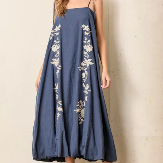 H8 Maxi Dress Embroidered Tie Strap Bubble Hem Maxi Dress Plus  Size