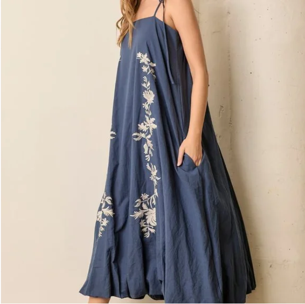 H8 Maxi Dress Embroidered Tie Strap Bubble Hem Maxi Dress Plus  Size